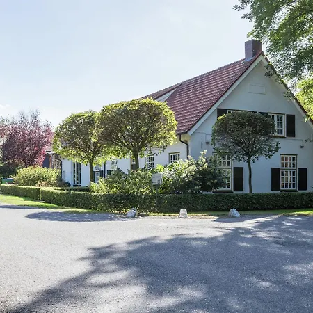 Σπίτι διακοπών Spacious In With Garden