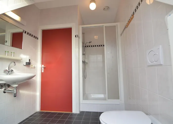 Hébergement de vacances Spacious In With Garden