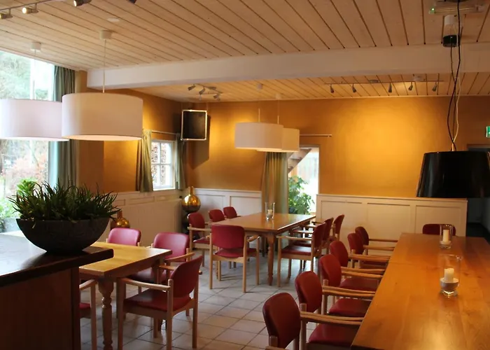 Spacious In With Garden Hébergement de vacances *